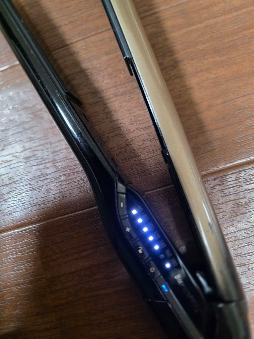 【中古】ヘアビューロン 4D Plus ストレート HBRST4D-G-JP