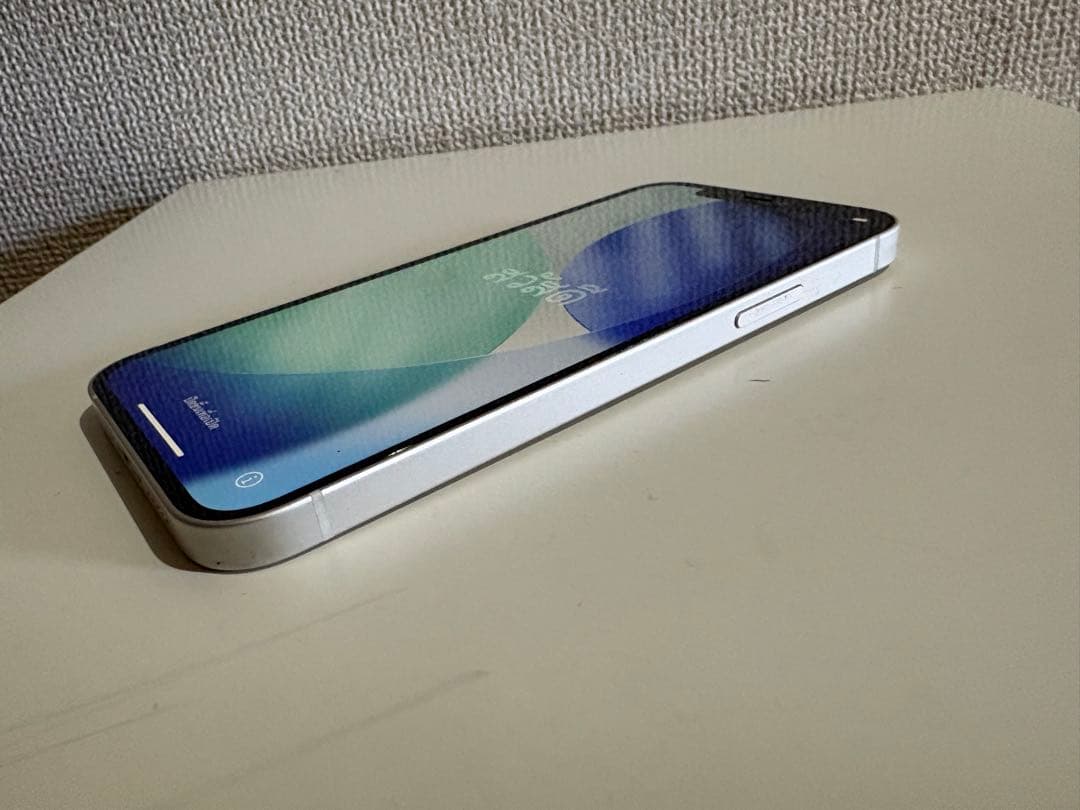 iPhone 12 ホワイト 128GB SIMロックなし