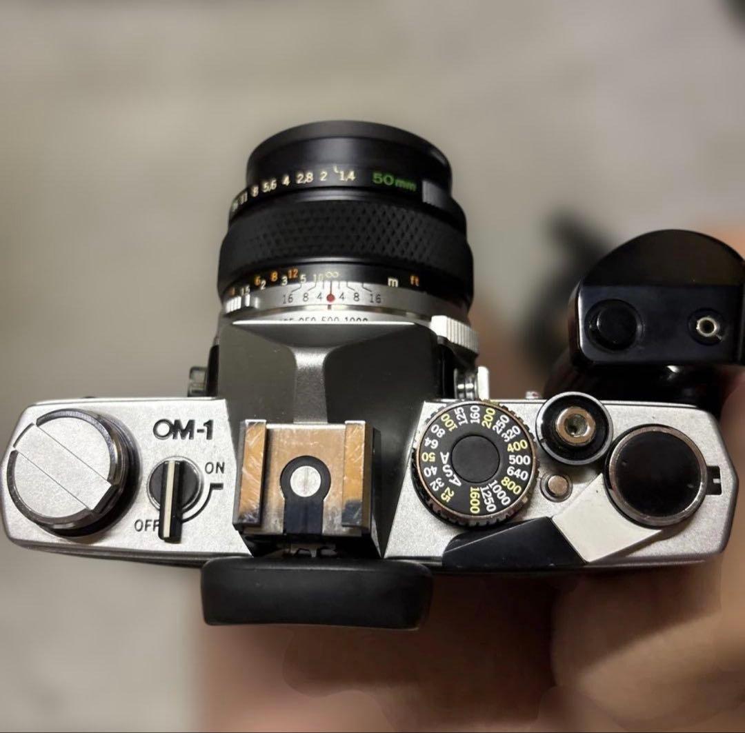 OLYMPUS OM-1一眼レフカメラ 望遠と シャッター付き