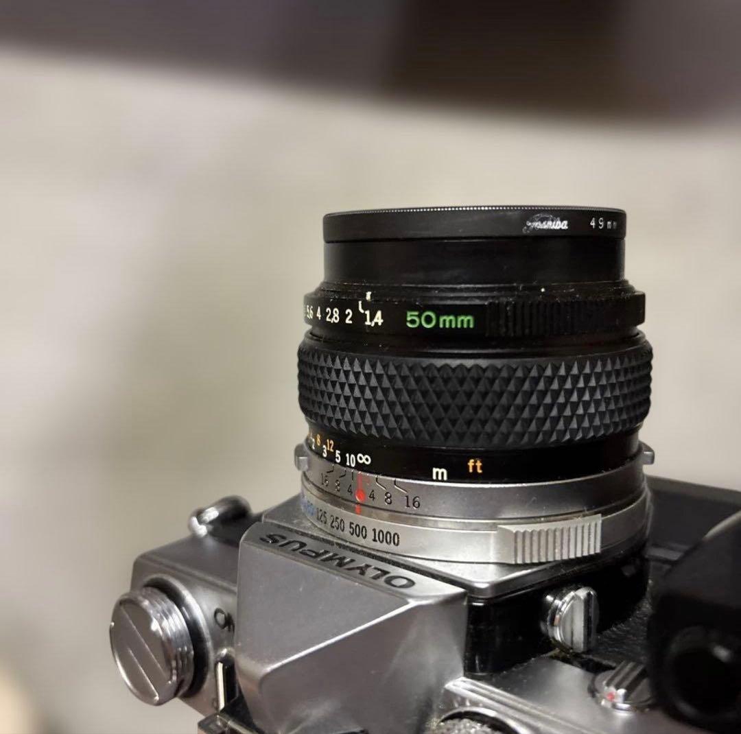 OLYMPUS OM-1一眼レフカメラ 望遠と シャッター付き
