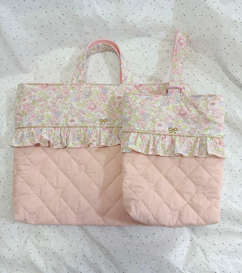 ベッツィ×リボン刺繍キルト　レッスンバッグ上履き入れ体操服袋　ハンドメイド