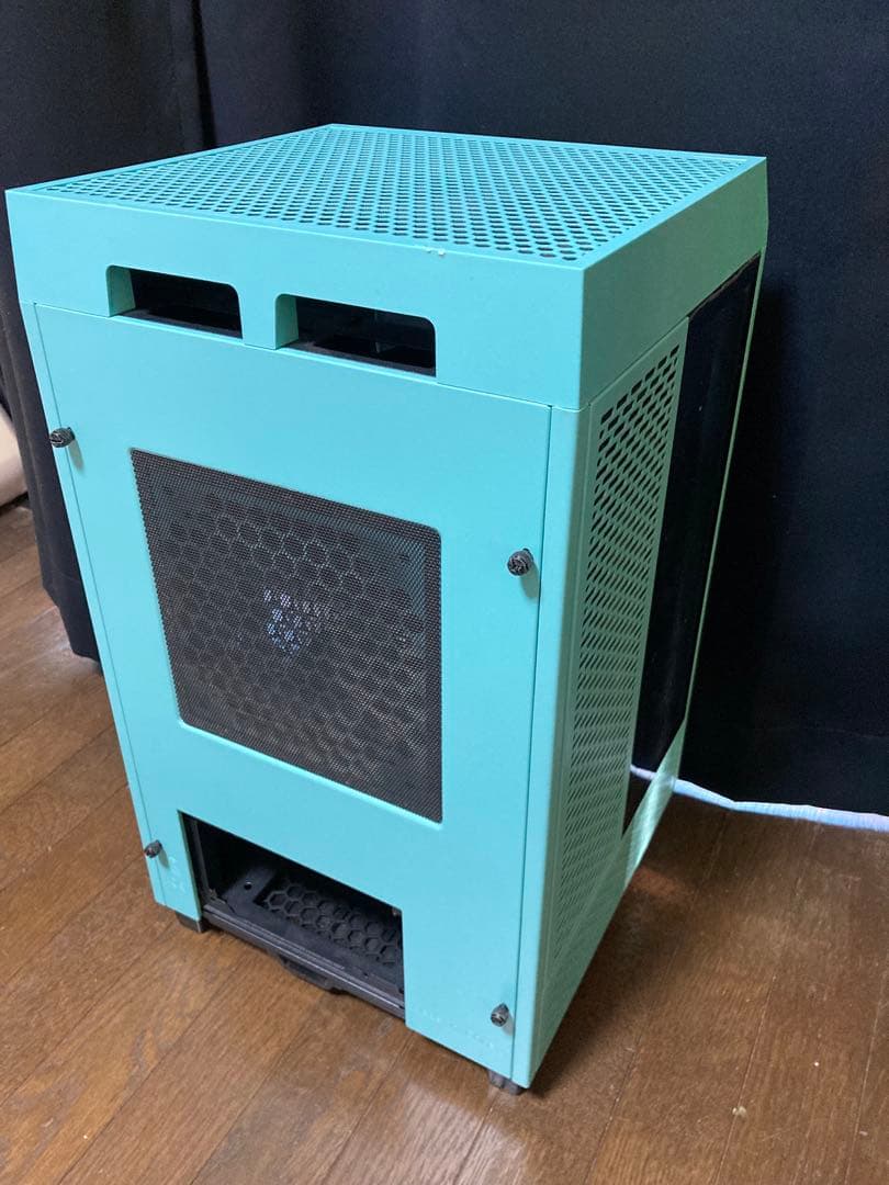 Thermaltake The Tower 100 ターコイズエディション