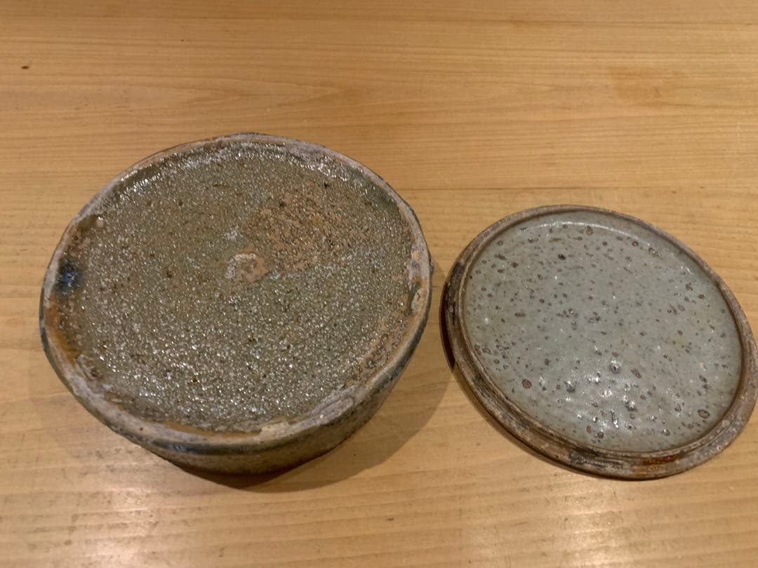 大原光一作　円形陶箱
