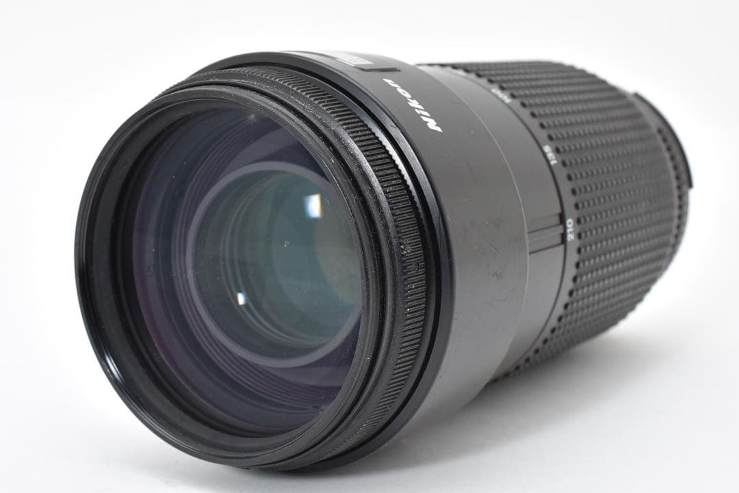 Nikon AF Nikkor 70-210mm f/4 ズームレンズ