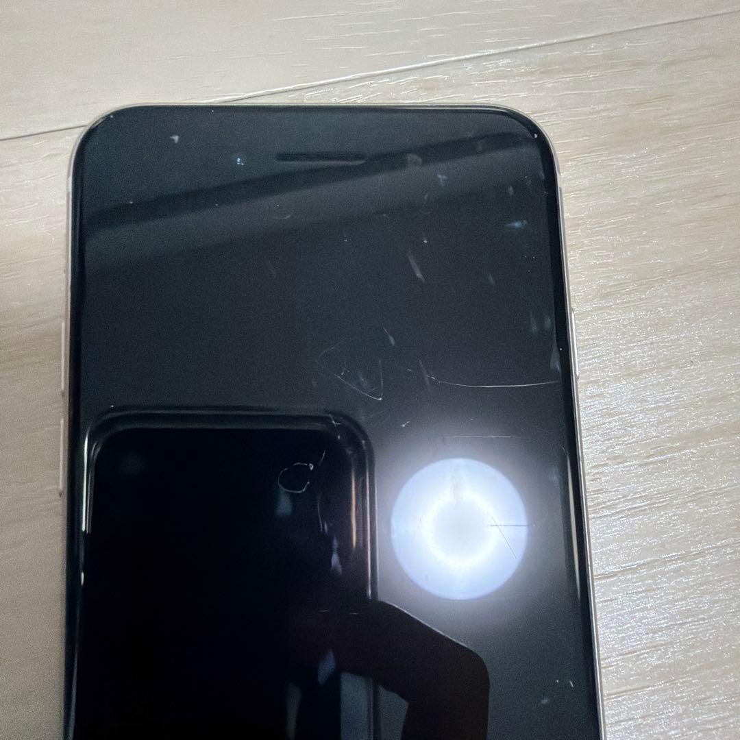 Apple iPhone SE3本体