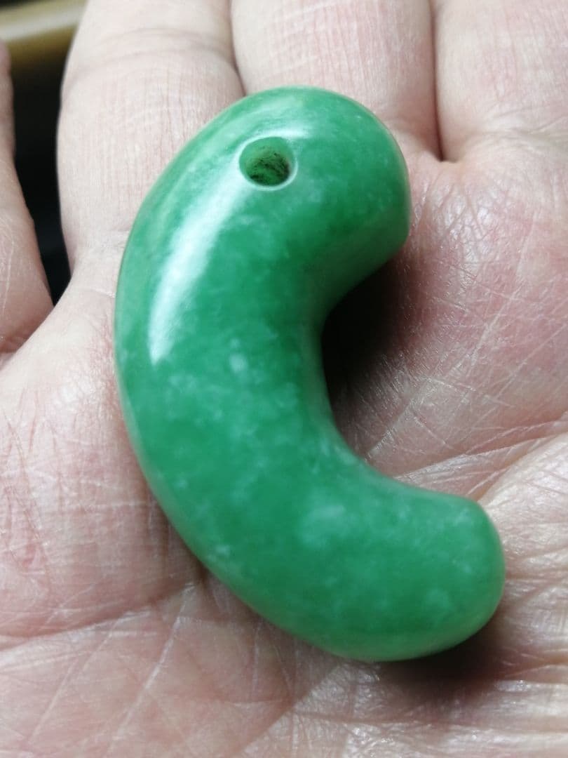 ★【カワハラ】古墳期『糸魚川翡翠勾玉』出土品。4.8cm【超琅玕翡翠】