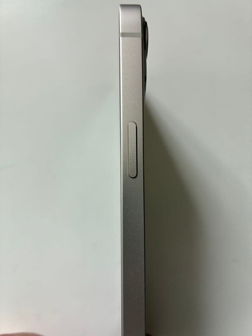 iphone13 128GB 未使用　docomo公式整備品　SIMフリー