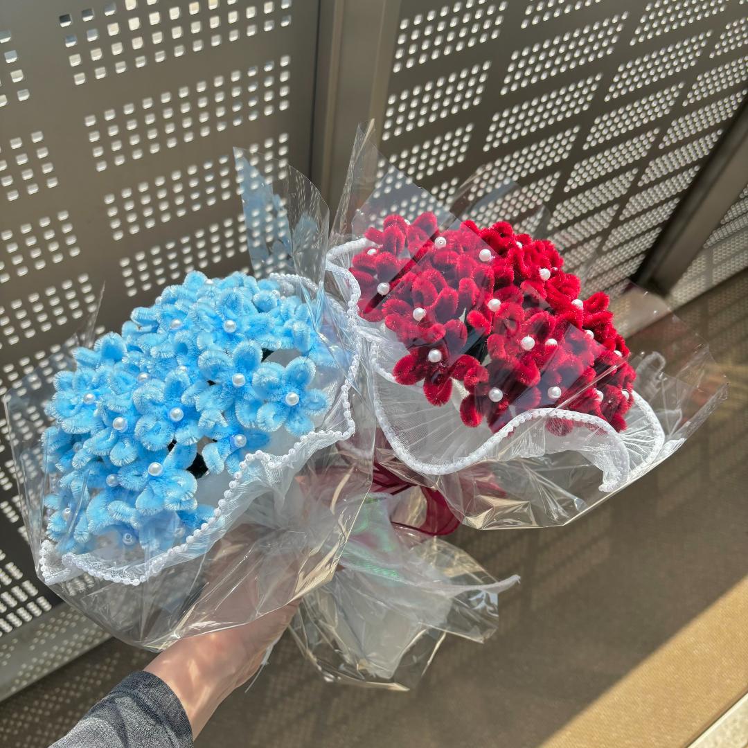 るか　赤　青　小花ブーケ