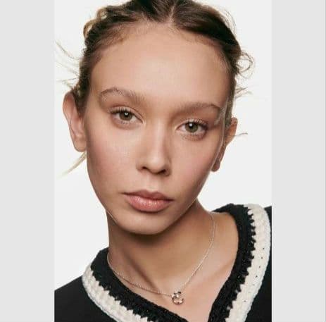 CHANEL レ ベージュ ヘルシー グロウ クッション B30