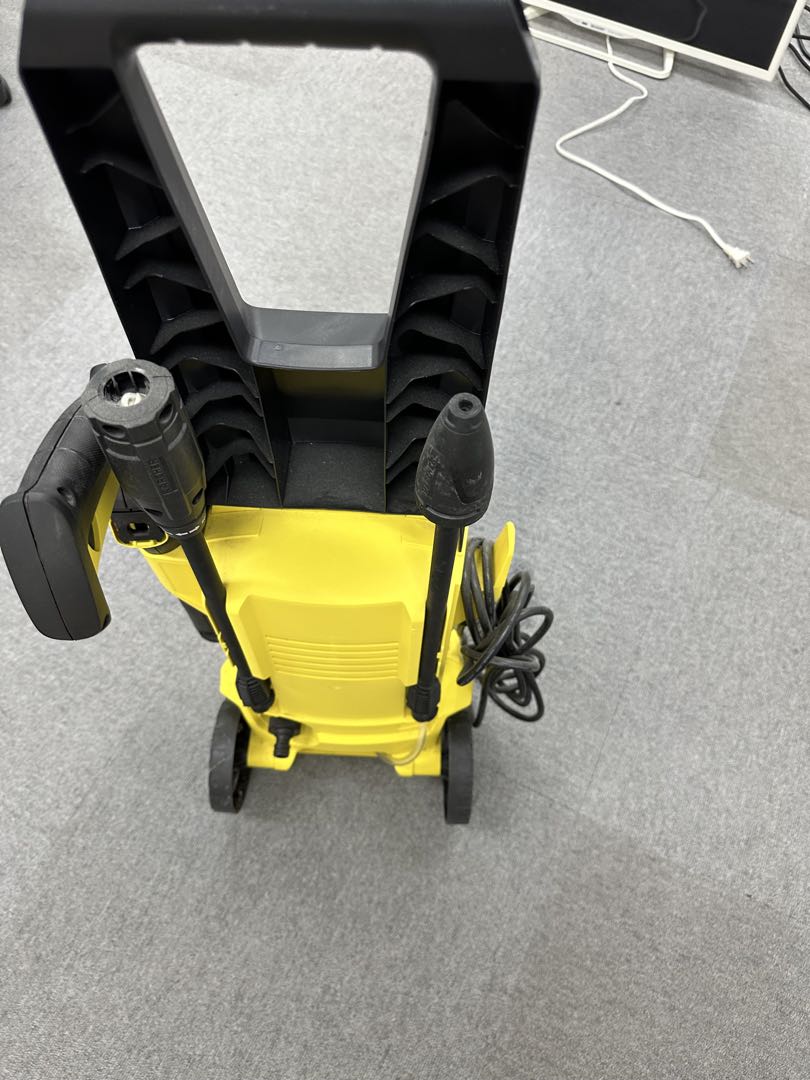 最安値　KARCHER K2 高圧洗浄機 本体　1952