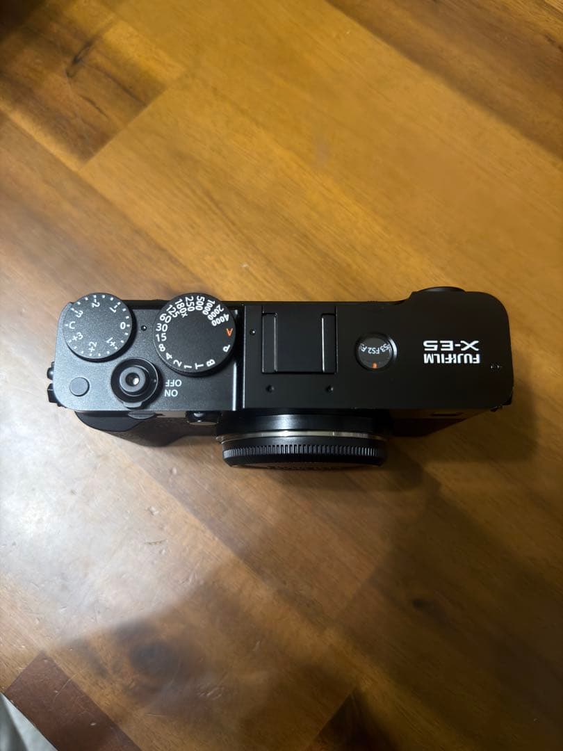 FUJIFILM X-E5 ブラック ボディ Utulens付き
