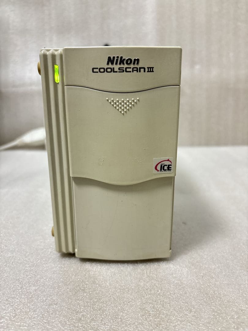 スキャナー Nikon COOLSCAN III LS-30