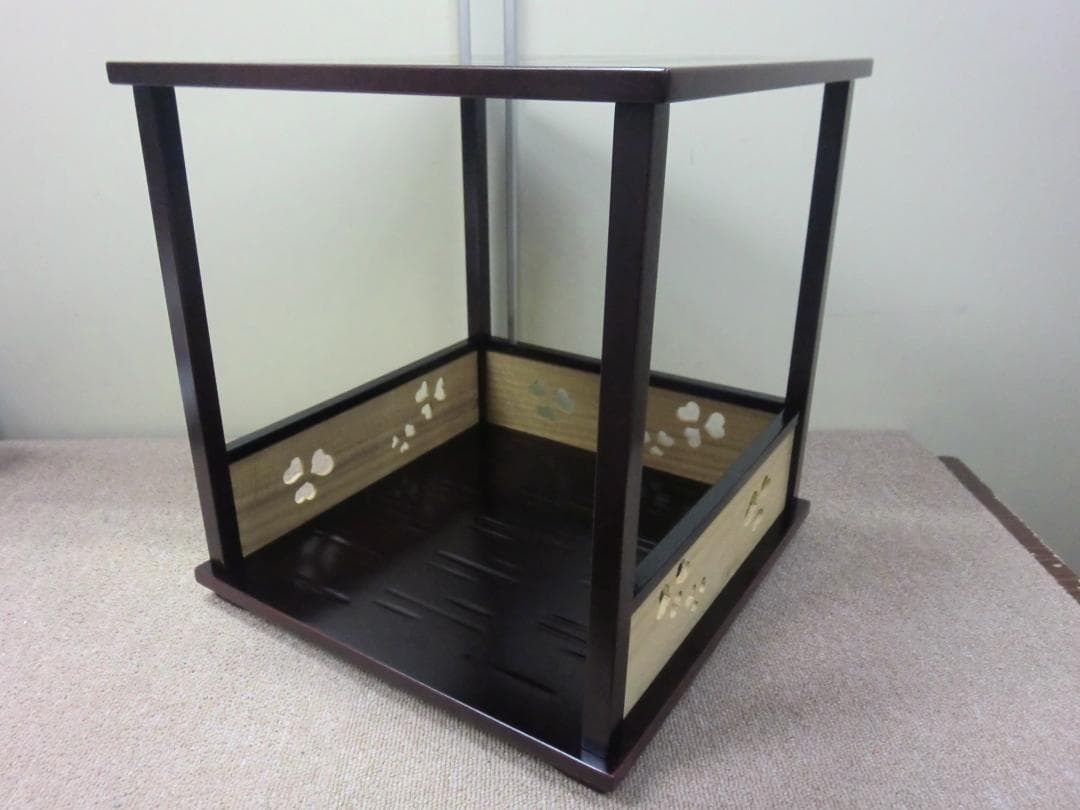 【中古品】輪島塗 久世宗春 四方棚 鉋目溜塗 猪目透 宗徧流 宗偏流