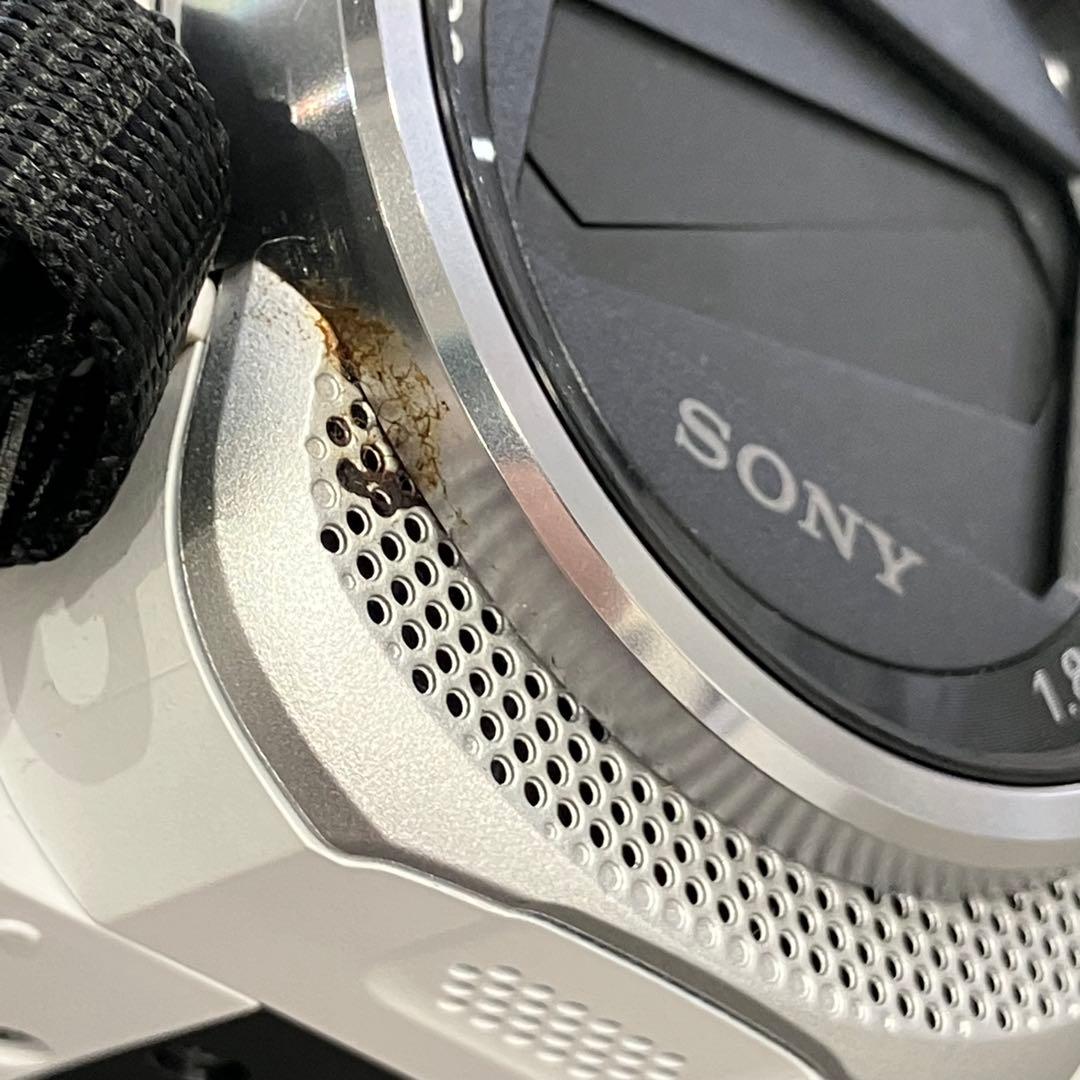 通電未確認 Sony HDR-PJ680ハンディカム ビデオカメラ 白本体