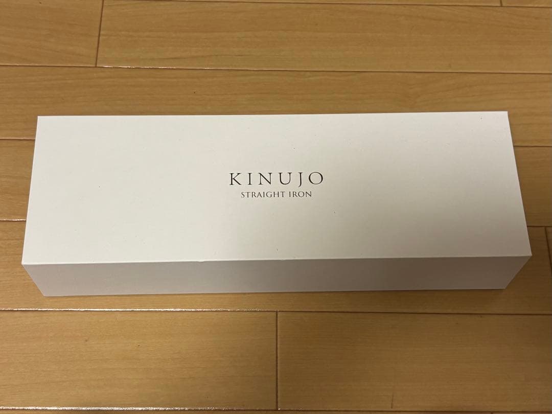 絹女　KINUJO ストレートヘアアイロン