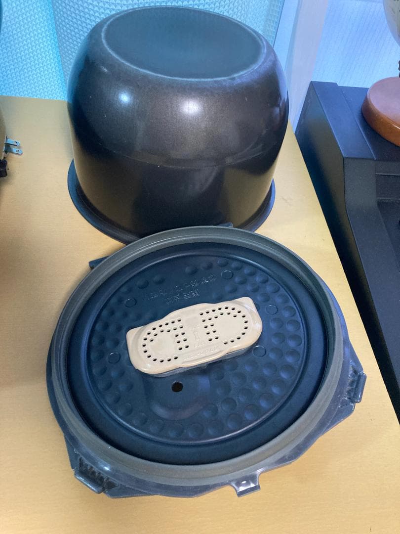 ★美品★ ZOJIRUSHI NP-ZH18 極め炊き 10合炊き 2020年式