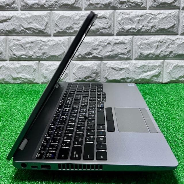 《 極美品級 》フラッグシップモデル【 DELL Latitude 5511 】