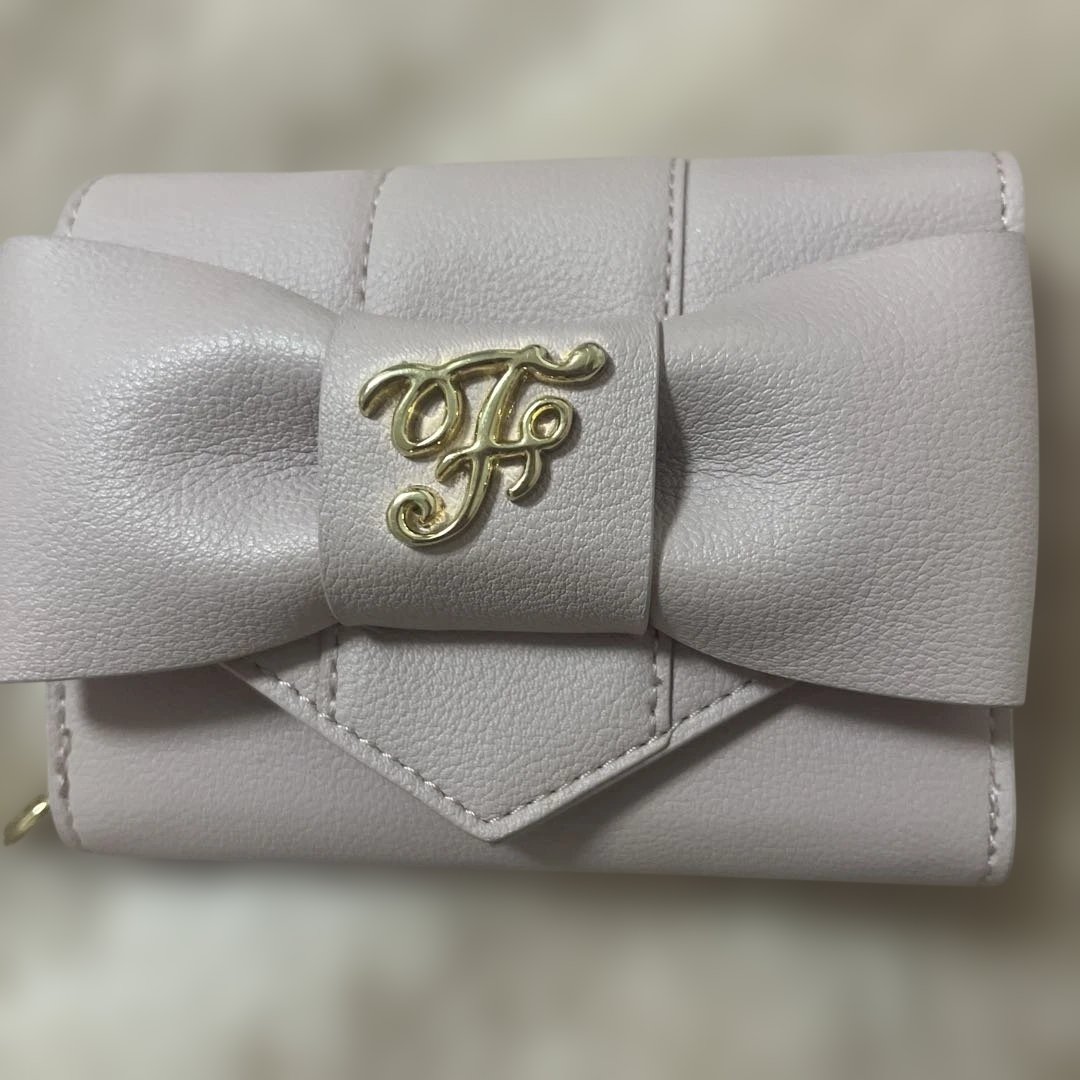 Maison de FLEUR ベルトリボンミニウォレット ピンク 箱付き