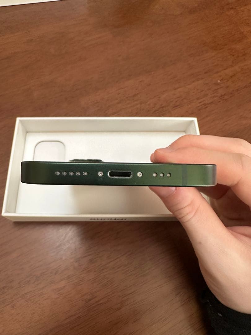 iPhone13 グリーン256gb SIMフリー
