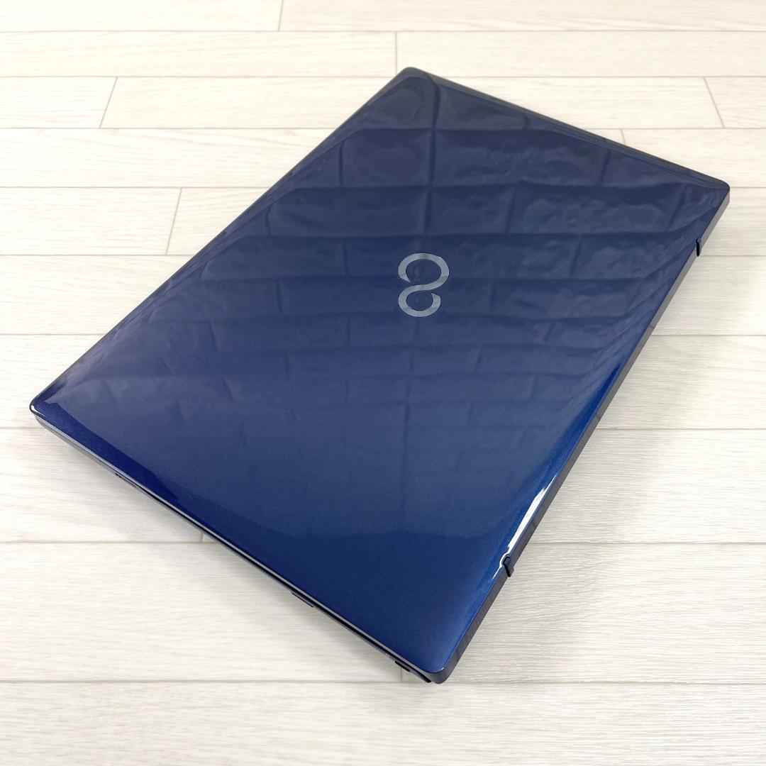 富士通 第8世代 i7 新品SSD512＋HDD搭載 メモリ16 ノートパソコン