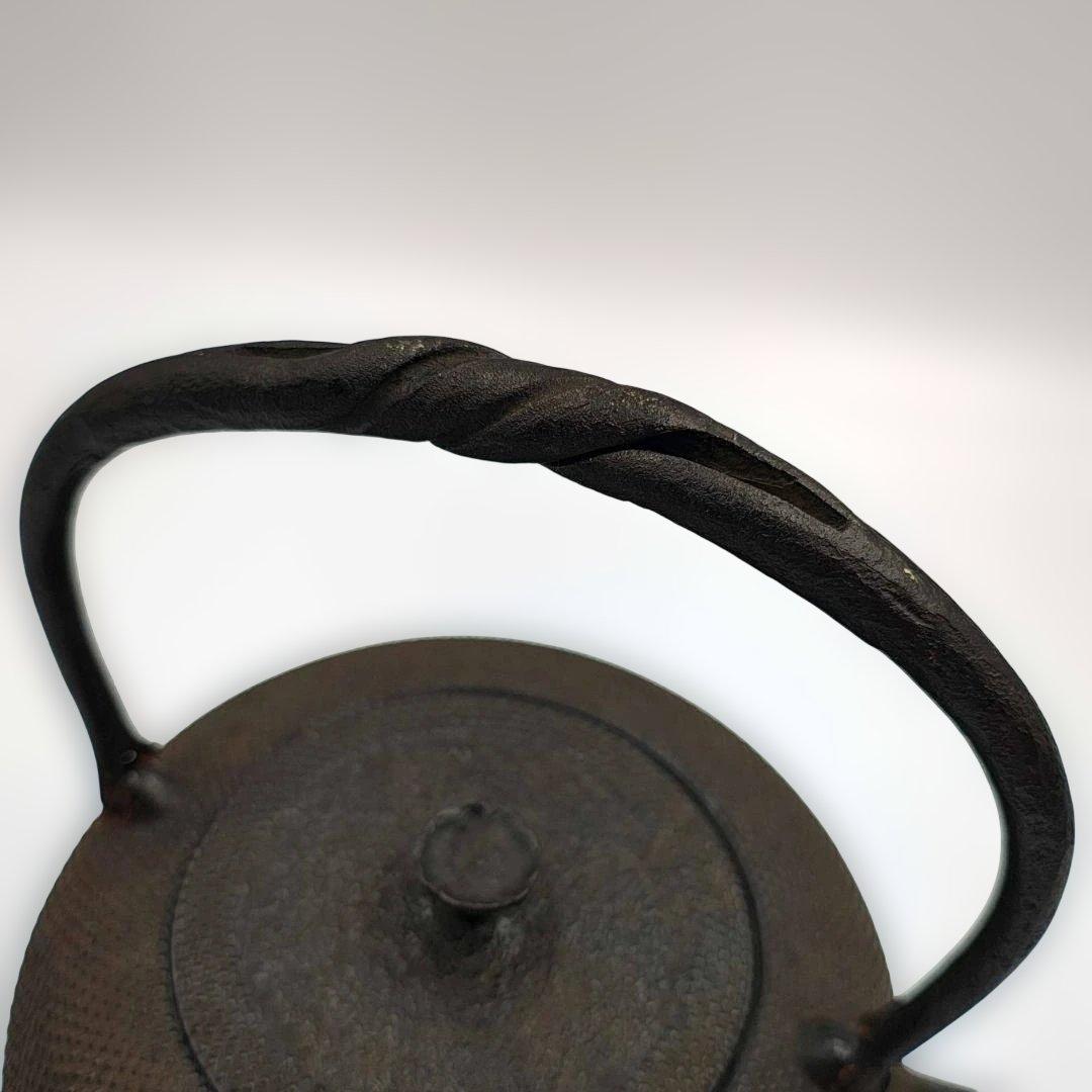 ☆清茂作☆南部鉄器☆鉄瓶☆急須型☆アラレ紋☆伝統工芸品☆煎茶道具☆