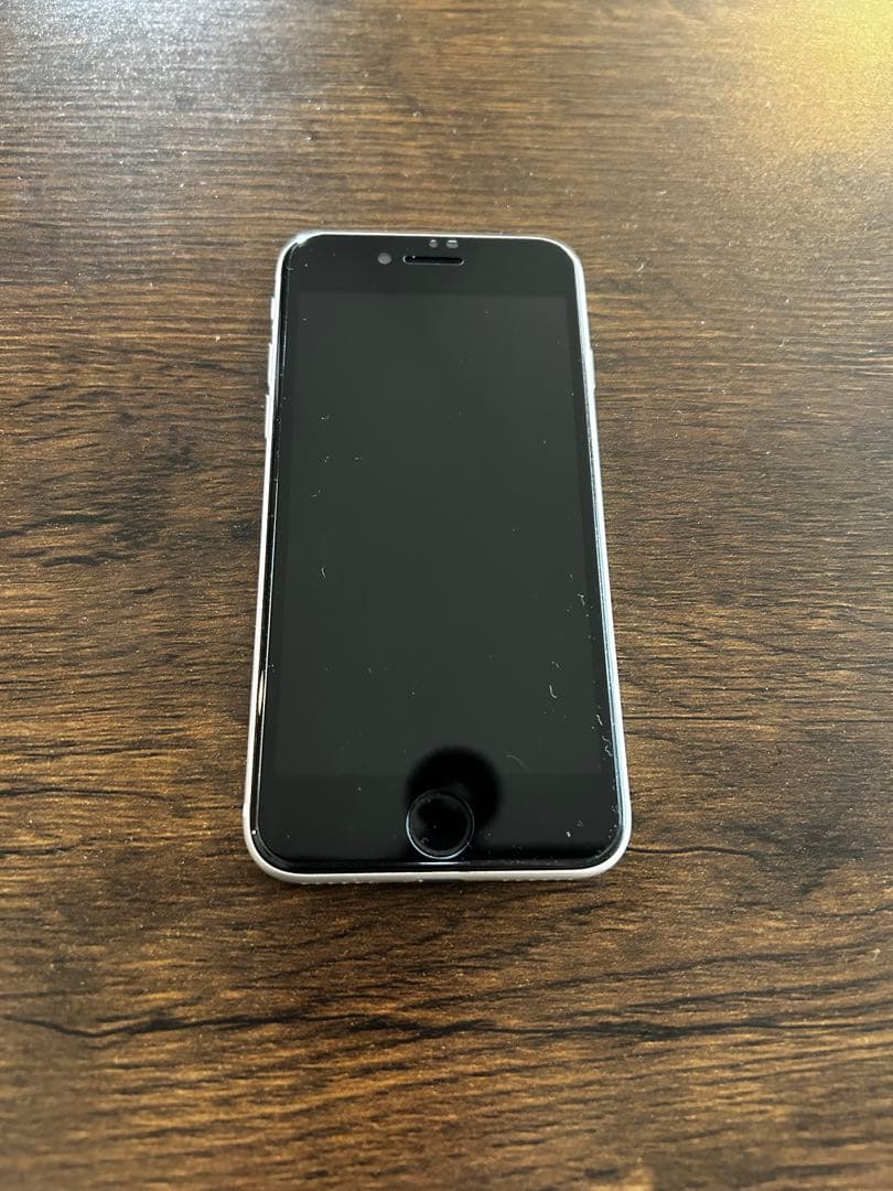 iPhone SE 第三世代 128GB スターライト　 Apple