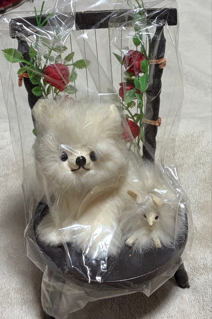 犬　スピッツ　ポメラニアン　ぬいぐるみ　置物