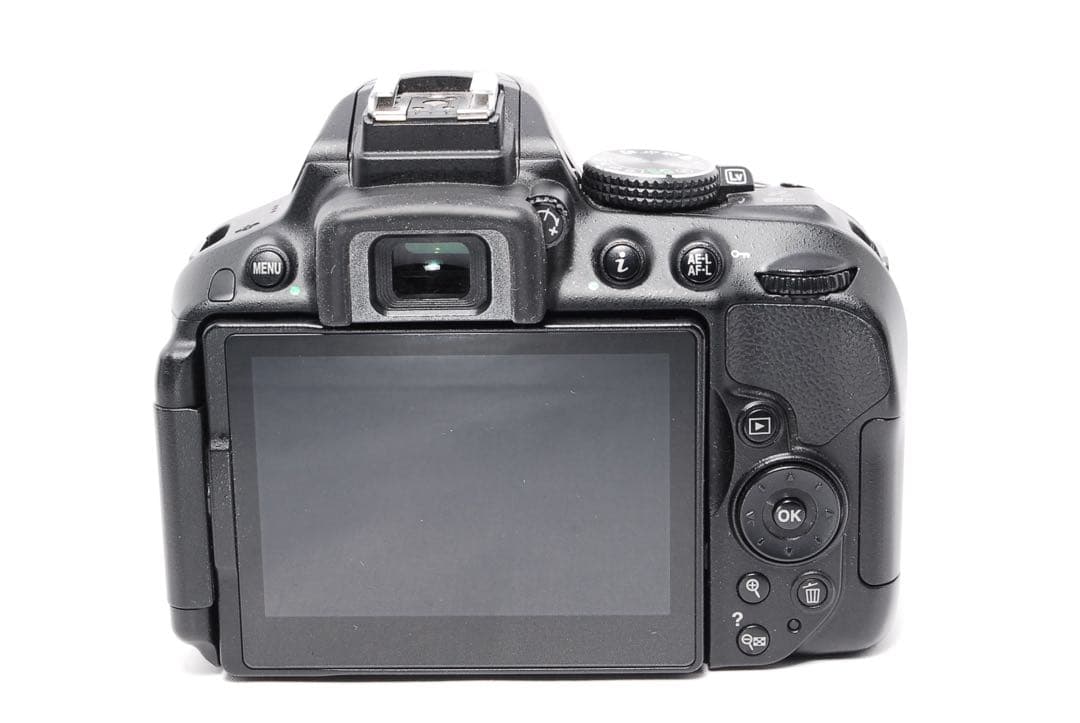Nikon D5300◆高性能AF-Pレンズ◆一眼レフカメラ◆WiFiで楽々転送