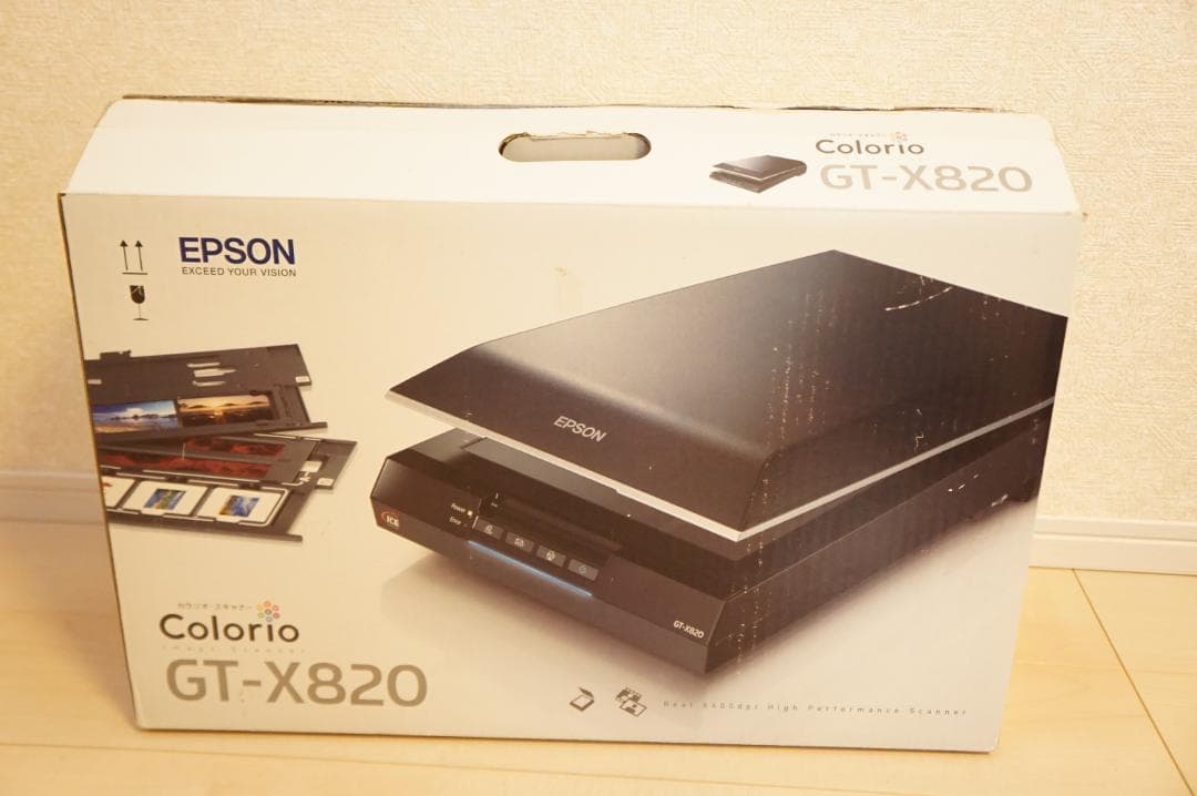 GT-X820 フラットベッドスキャナー