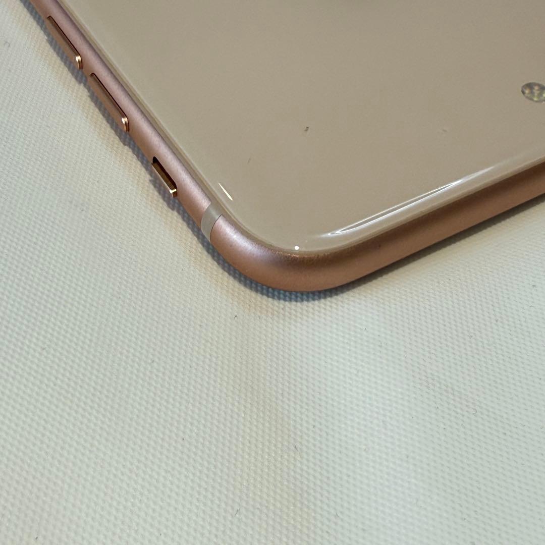 【SIMフリー】iPhone 8 Plus ゴールド 64GB 本体 アップル