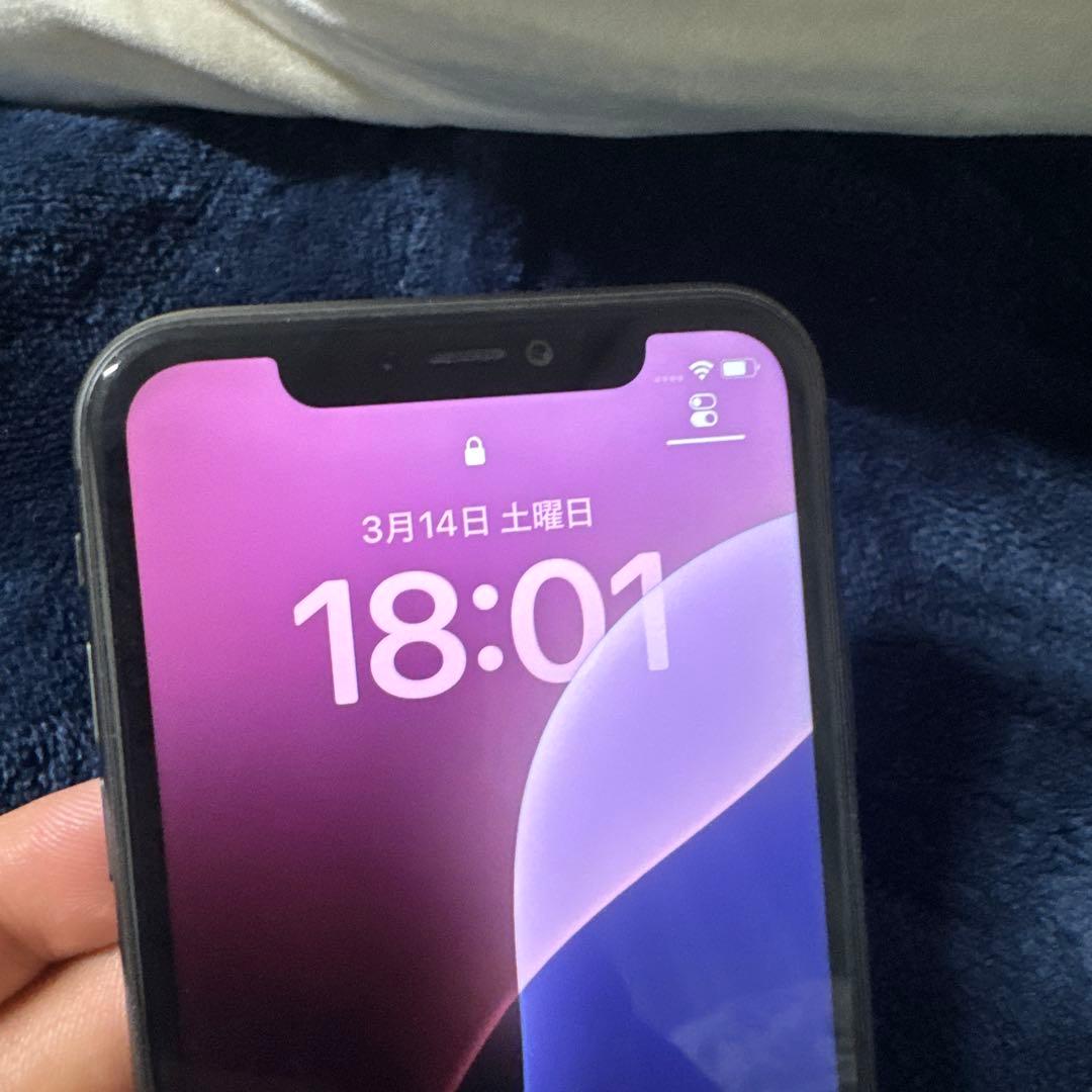 iPhone11 128GB本体ブラック　プロによる全面ガラスコーティング済み