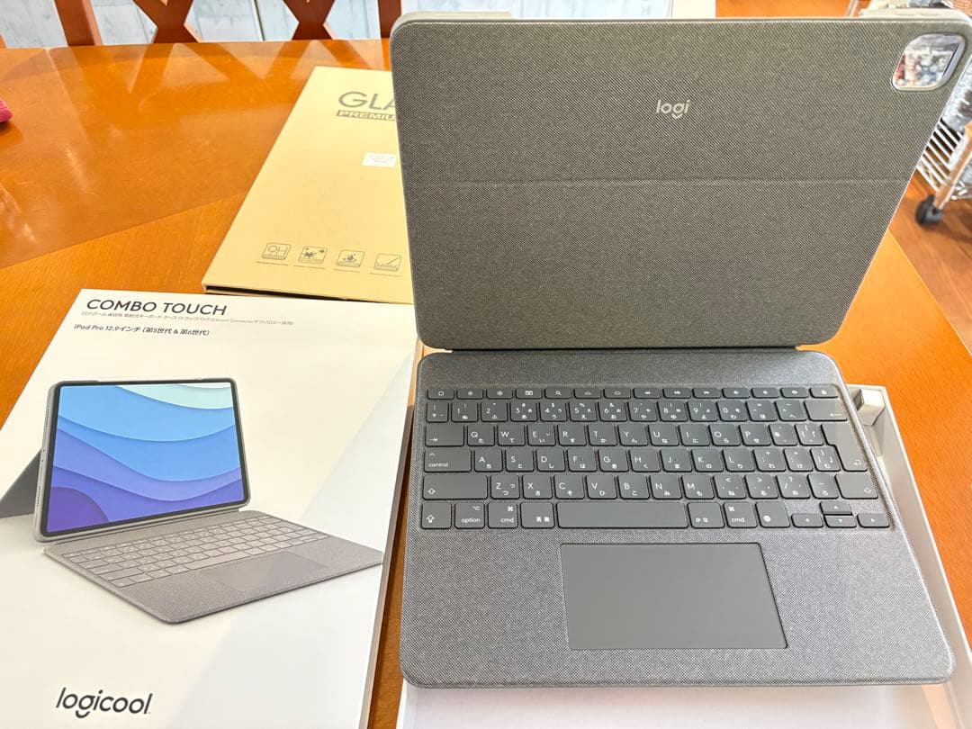 ロジクールiPad Pro12.9インチ 第5世代&第6世代ComboTouch