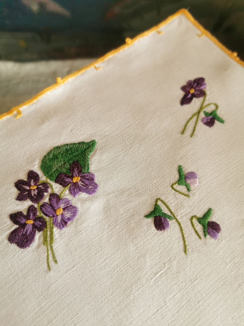 アンティーク フランス ３色菫 ヴィオラトリコロール刺繍 リネンクロス ハンカチ