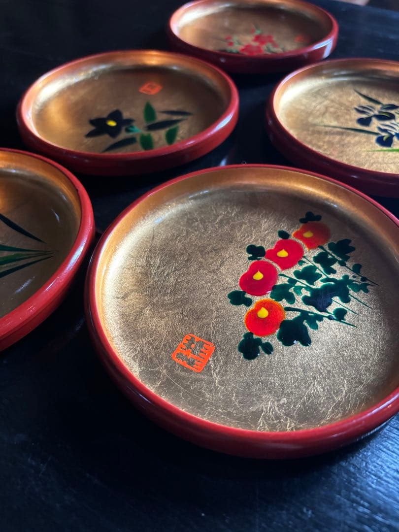 アンティーク品　漆器 金彩菓子器皿　5枚セット 菊・桔梗・カキツバタ・梅・蘭