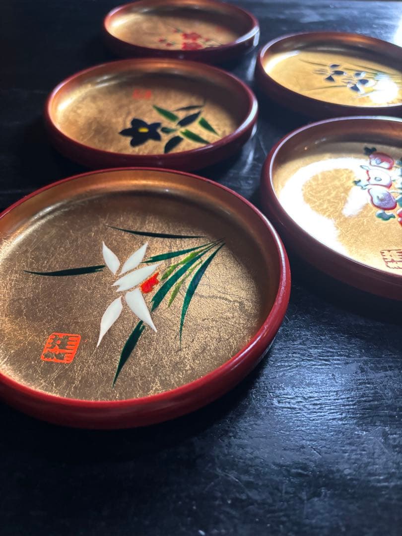アンティーク品　漆器 金彩菓子器皿　5枚セット 菊・桔梗・カキツバタ・梅・蘭