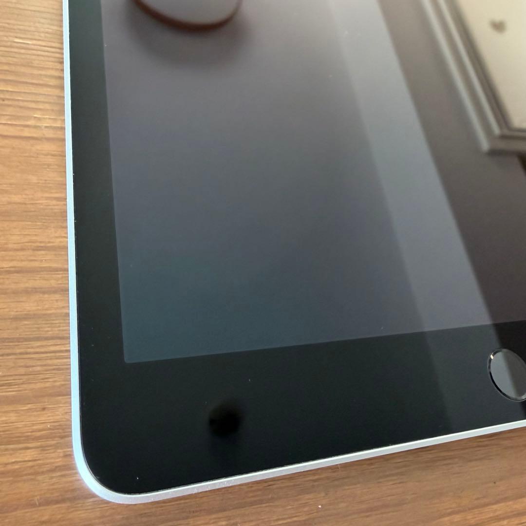 iPad (第9世代) 64GB シルバー 本体 バッテリー最大容量95%