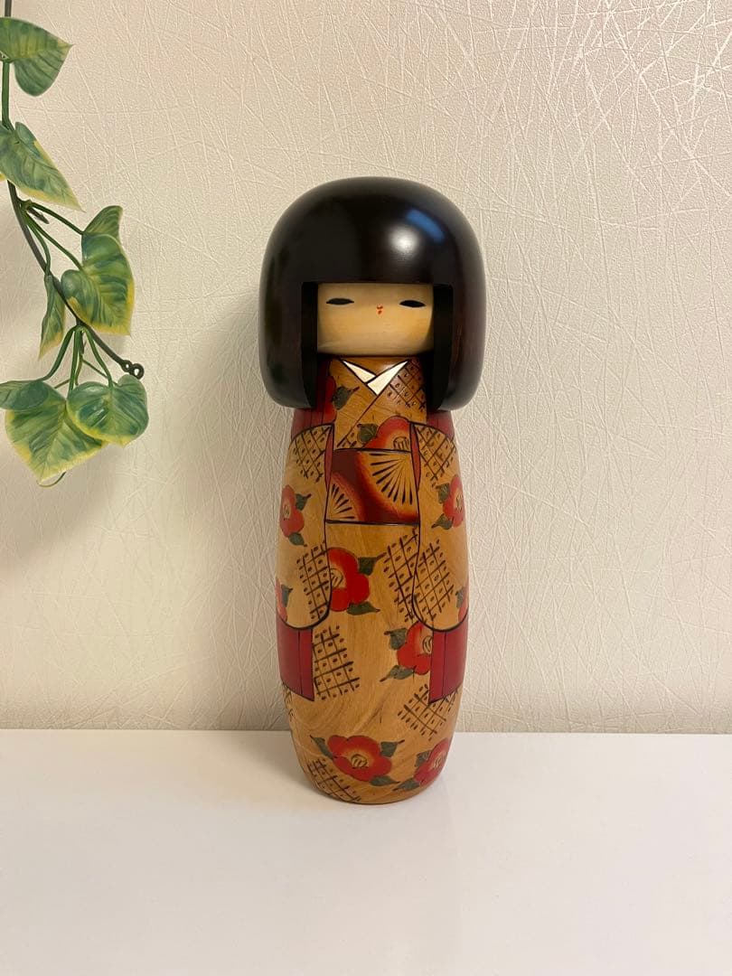 こけし、卯三郎、創作こけし、日本人形、通産大臣賞、寒椿