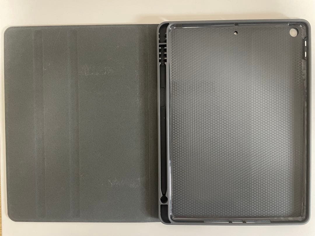 Apple iPad (第9世代) 64GB cellular スペースグレー