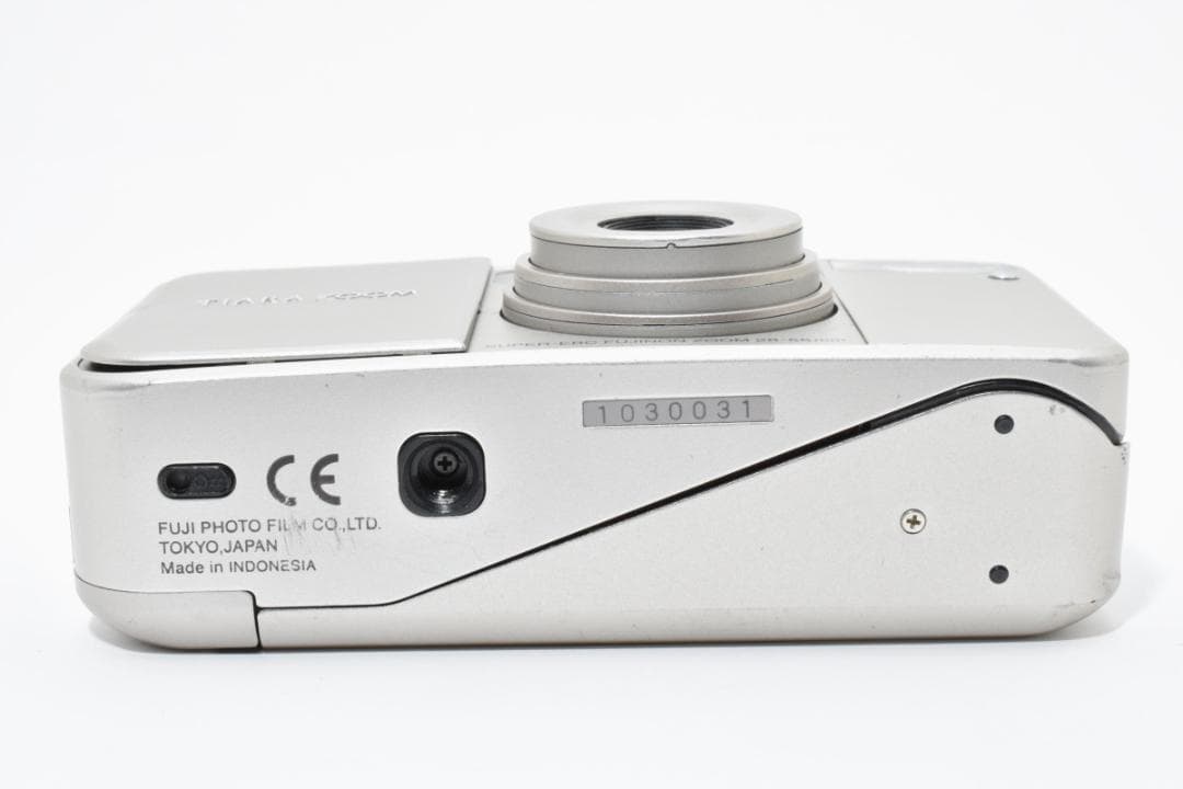 FUJIFILM TIARA ZOOM シルバー コンパクトフィルムカメラ