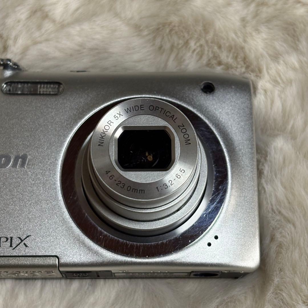⭐️Nikon ⭐️ COOLPIX A100 シルバー　本体　バッテリー