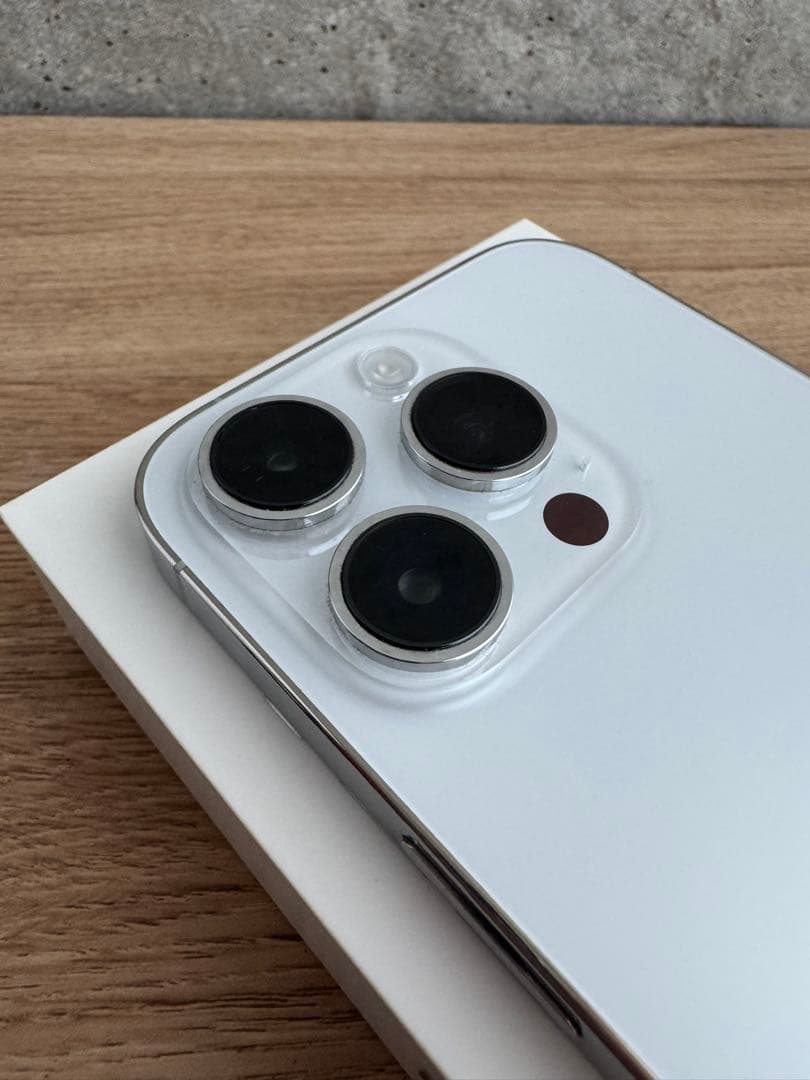 【美品】iPhone 14 Pro 256GB シルバー｜画面無傷｜箱あり