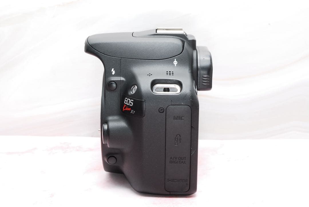 ✨スポーツ観戦に✨Canon Kiss X7 ダブルレンズ 最軽量クラス
