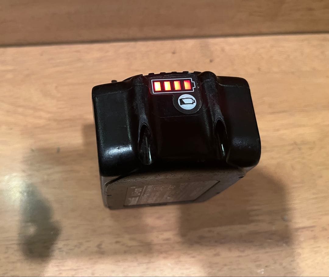 Makita Bluetooth スピーカー MR014GZ バッテリー付き