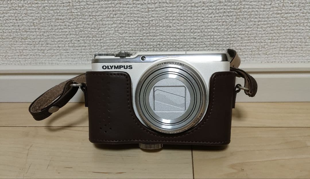 OLYMPUS SH-60 コンパクトデジタルカメラ