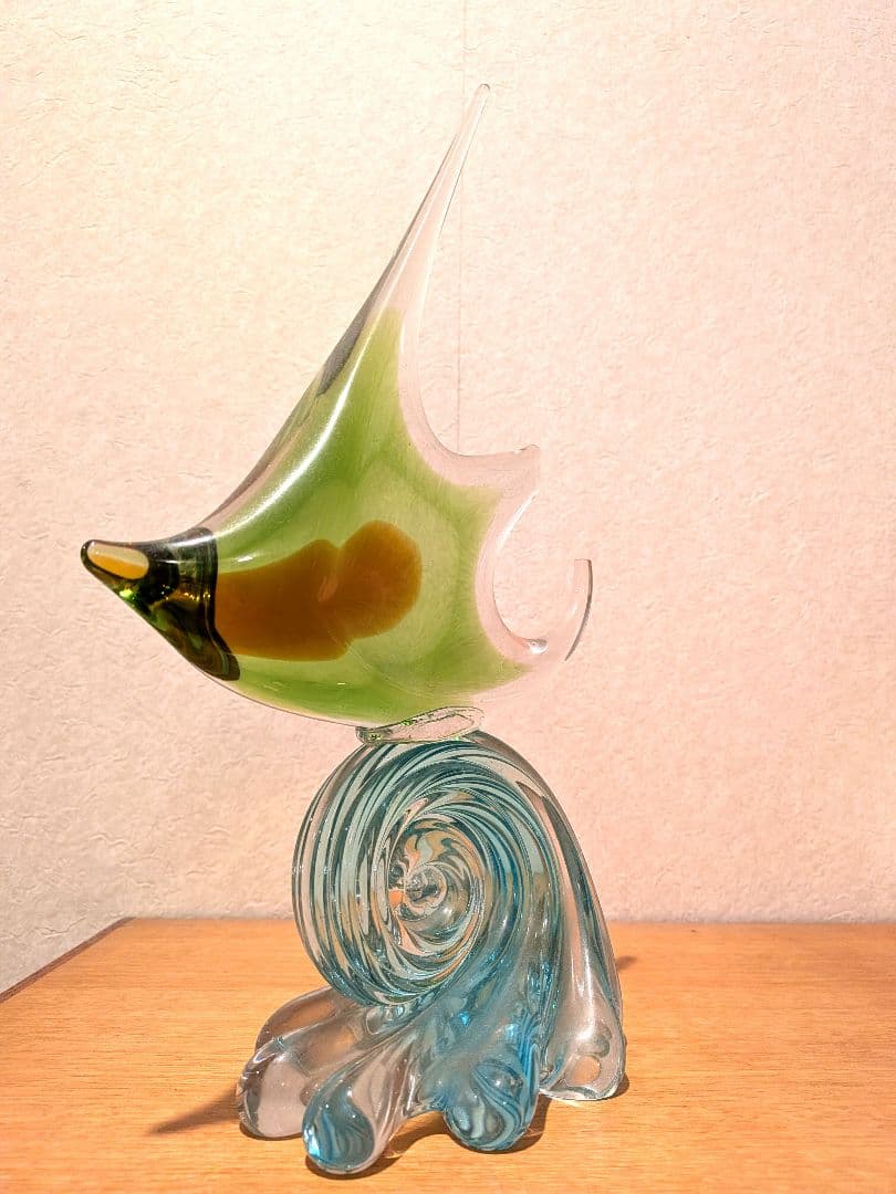 アートガラス 魚の彫刻