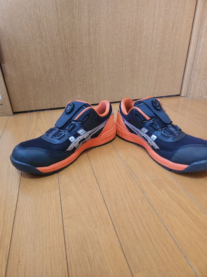 ASICSウィンジョブ 安全靴 BOA黒/オレンジ/ファントムシルバー