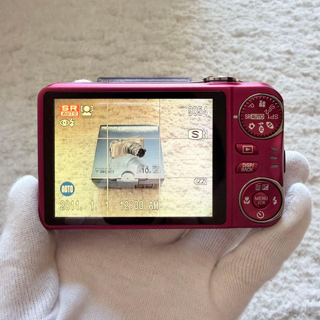 美品【動作確認済】FUJIFILM 富士フイルム FINEPIX T300 赤