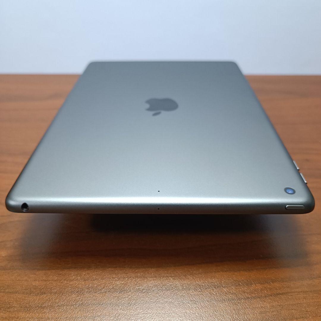 (美品) iPad 10.2 第7世代 WiFi 32GB キーボードカバー付き