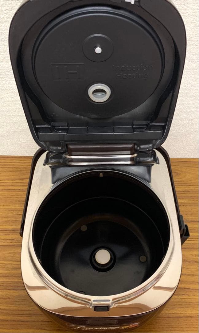 Panasonic 炊飯器SR-HX180E8 おどり炊きIH 1.8L 10合