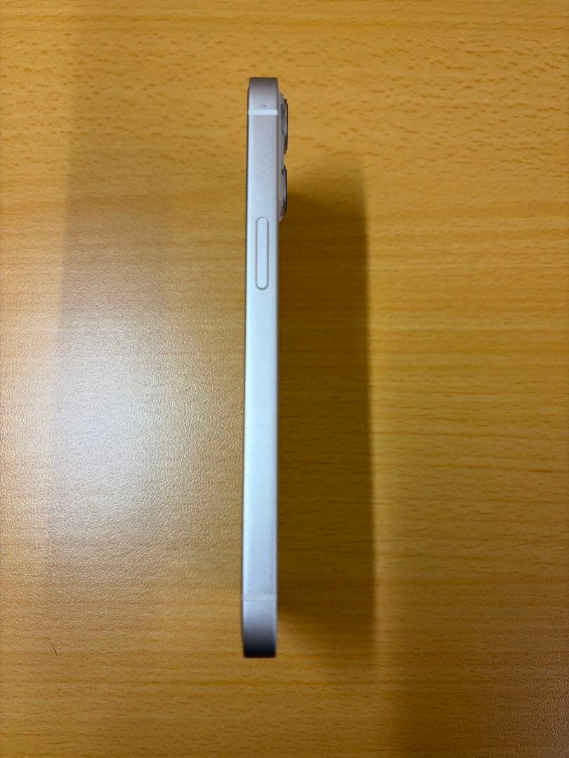 Apple iPhone 13 ホワイト 本体 【SIMフリー】